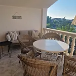 Rora Apartment