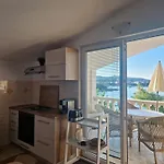 Rora Apartment *
