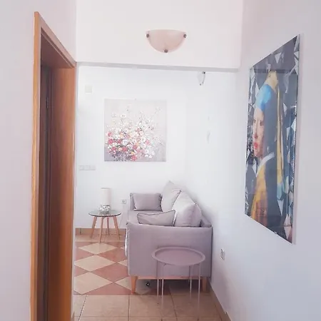 Rora *