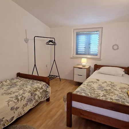 Apartamento Rora *