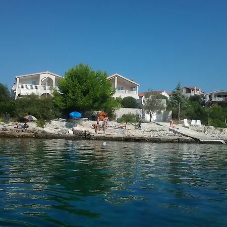 Rora Apartman *