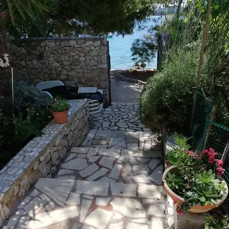 Rora Apartman