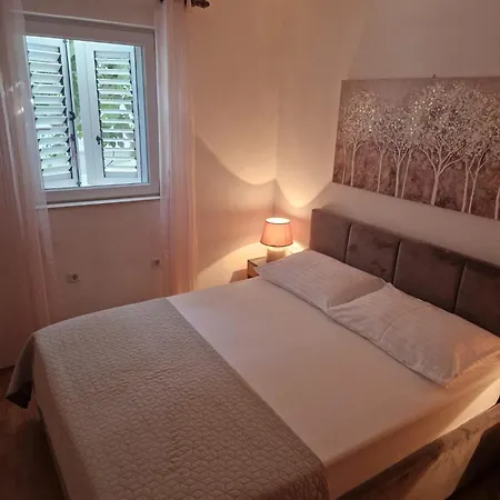 Rora Apartman *