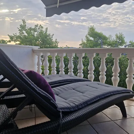 Rora Apartman