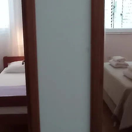 Rora * Rogoznica (Sibenik-Knin)