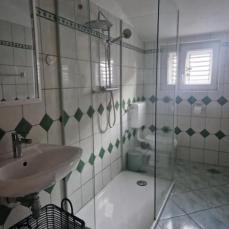 Rora Apartment