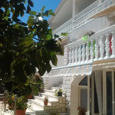 Rora * Rogoznica (Sibenik-Knin)