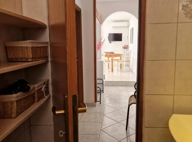 Rora * Rogoznica (Sibenik-Knin)